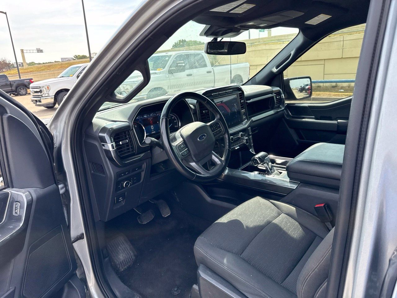Used 2022 Ford F150 XLT w/ Equipment Group 302A High RWD image 20