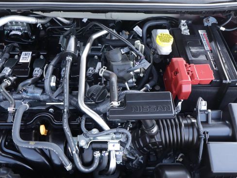 Used 2025 Nissan Sentra SV FWD image 17