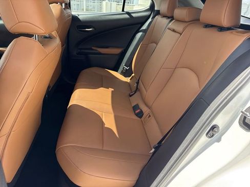 Used 2020 Lexus UX 250h w/ Premium Package image 23