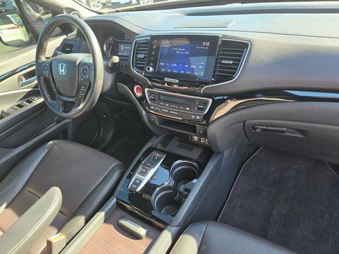 Used 2023 Honda Ridgeline Black Edition image 10