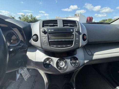 Used 2008 Toyota RAV4 Limited FWD image 15