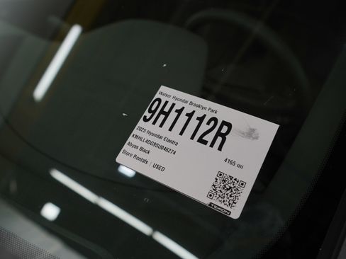 Certified 2025 Hyundai Elantra SE FWD image 29