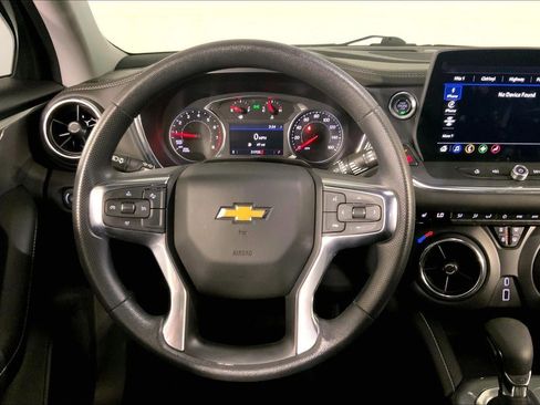 Used 2025 Chevrolet Blazer LT AWD/4WD image 5