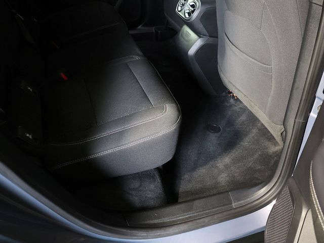 Used 2025 Chevrolet Blazer EV LT FWD image 31