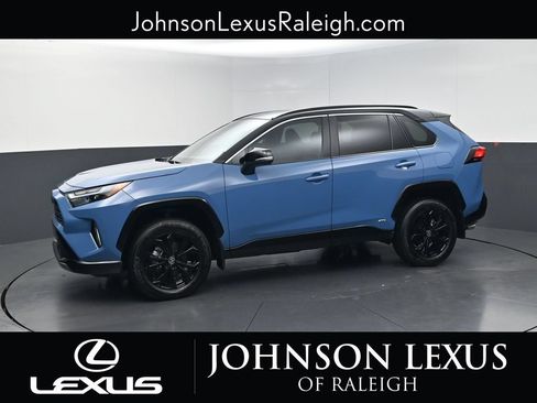 Used 2025 Toyota RAV4 XSE w/ Weather Package AWD/4WD image 2