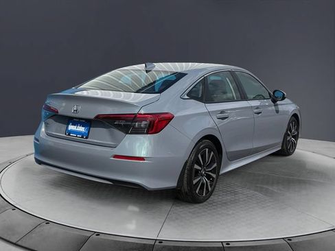 Used 2024 Honda Civic EX image 5