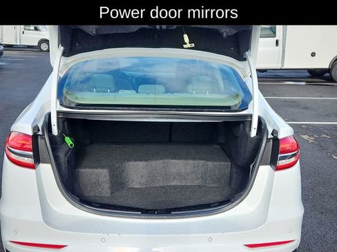 Used 2019 Ford Fusion SE image 30