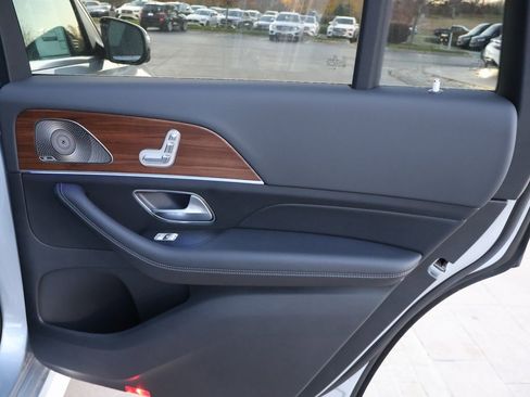 New 2025 Mercedes-Benz GLS 450 4MATIC image 17