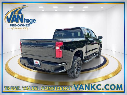 Certified 2021 Chevrolet Silverado 1500 Custom Trail Boss w/ Midnight Edition AWD/4WD image 6