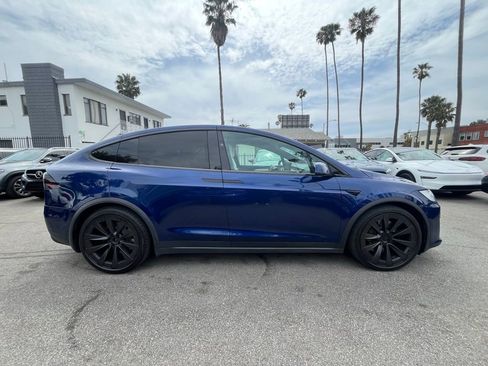 Used 2023 Tesla Model X image 6