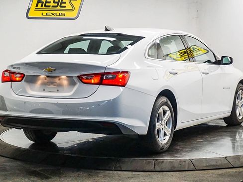 Used 2022 Chevrolet Malibu LS w/ Driver Confidence Package II image 4