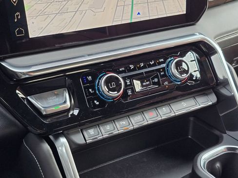 New 2026 GMC Sierra 2500 Denali Ultimate AWD/4WD image 30