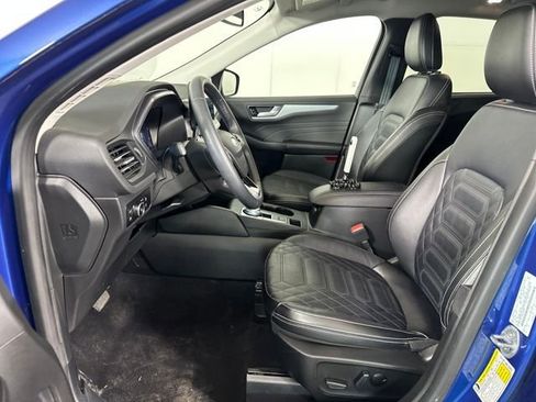 Used 2023 Ford Escape SE w/ PHEV Premium Package FWD image 11