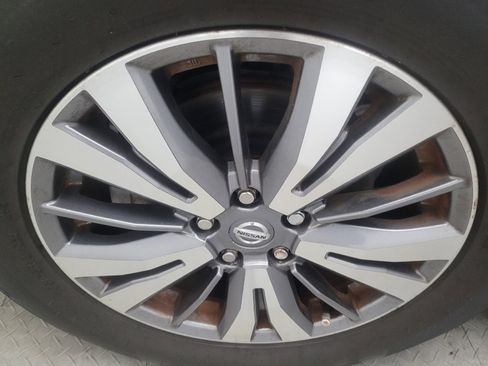 Used 2020 Nissan Pathfinder S FWD image 31