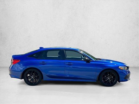 Used 2023 Honda Civic Sport image 4