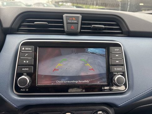 Used 2025 Nissan Versa SV FWD image 24