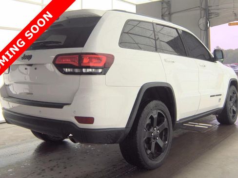 Used 2021 Jeep Grand Cherokee Freedom Edition AWD/4WD image 5