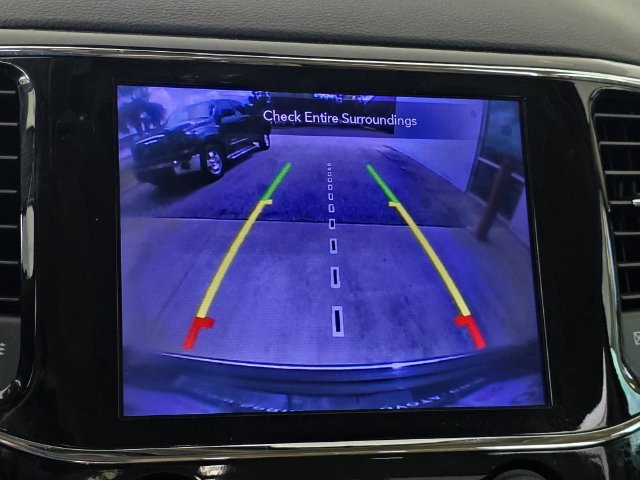 Used 2020 Jeep Grand Cherokee Limited RWD image 16