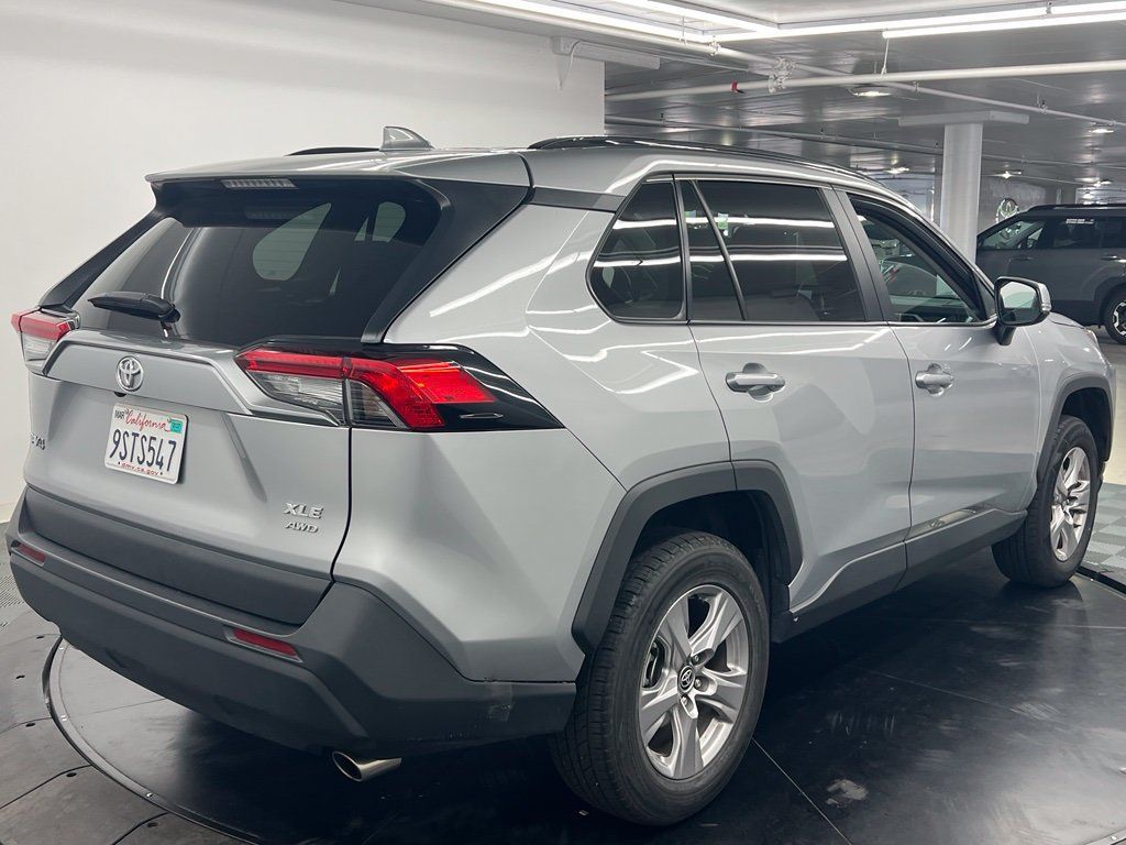 Used 2025 Toyota RAV4 XLE w/ Weather Package AWD/4WD image 8