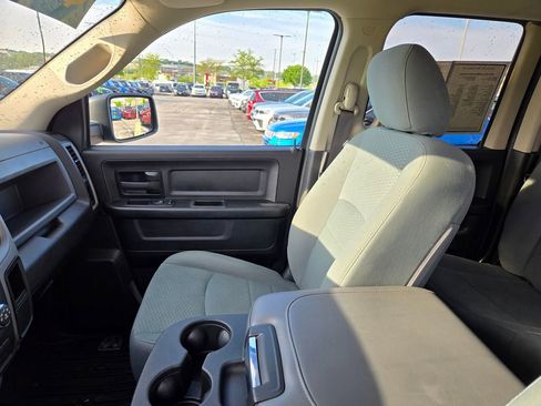 Used 2019 RAM 1500 Express w/ Express Value Package AWD/4WD image 26