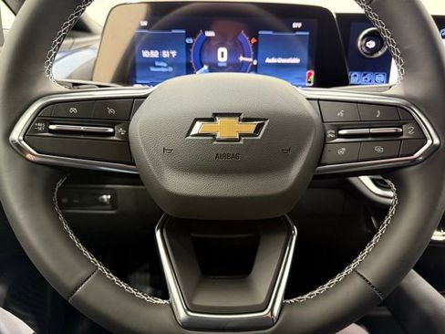 New 2026 Chevrolet Equinox EV LT image 37