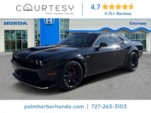 Used 2023 Dodge Challenger R/T Scat Pack image 1