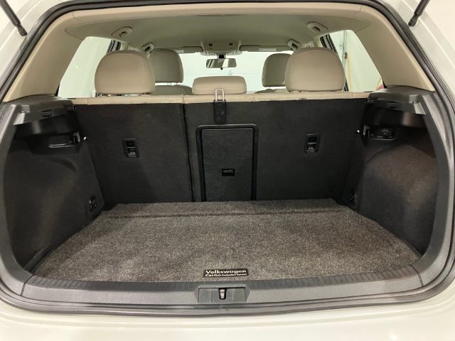 Used 2018 Volkswagen Golf S FWD image 38