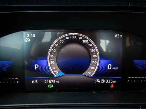 Certified 2023 Volkswagen Taos SE w/ Panoramic Sunroof Package FWD image 36