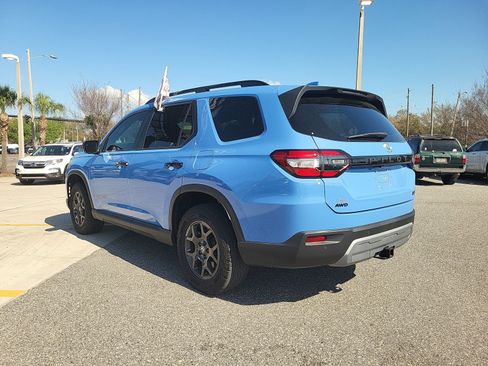 Used 2023 Honda Pilot TrailSport image 4
