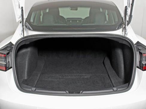 Used 2020 Tesla Model 3 Performance image 14