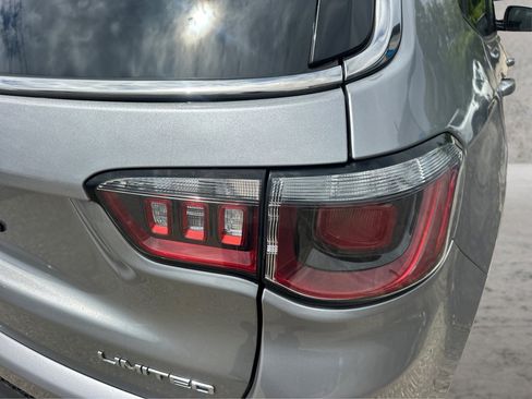 Used 2019 Jeep Compass Limited AWD/4WD image 22