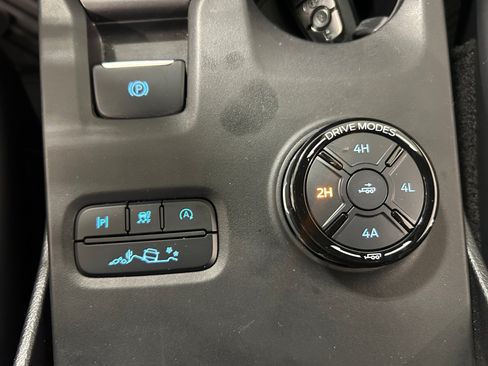 Certified 2025 Ford Ranger Raptor AWD/4WD image 23
