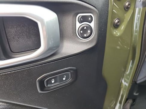 Used 2021 Jeep Wrangler Unlimited Sport AWD/4WD image 12