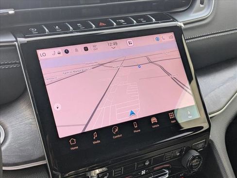 New 2025 Jeep Grand Cherokee L Limited w/ Black Appearance Package image 13