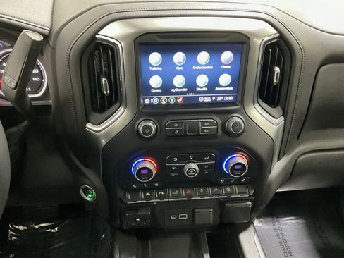 Used 2022 Chevrolet Silverado 1500 LTZ w/ LTZ Premium Package image 6