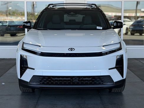 New 2026 Toyota C-HR AWD/4WD image 4