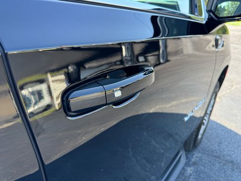 Used 2022 GMC Yukon SLE image 12