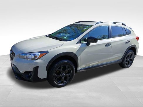 Used 2023 Subaru Crosstrek 2.0i Premium w/ Special Edition AWD/4WD image 3