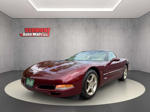 Used 2003 Chevrolet Corvette Coupe w/ Preferred Equipment Group RWD image 3