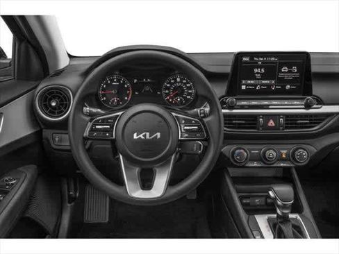 Used 2024 Kia Forte LXS FWD image 4
