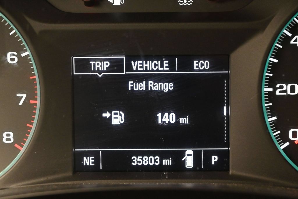 Used 2023 Chevrolet Traverse LT FWD image 13