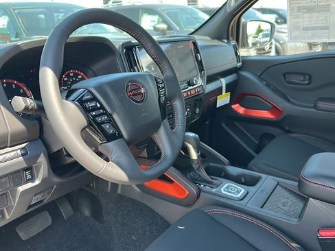 New 2026 Nissan Frontier PRO-4X w/ Pro-4x Convenience Package image 8