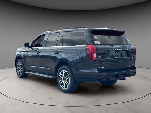 New 2025 Ford Expedition Active image 3
