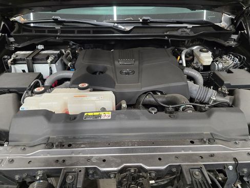 Used 2023 Toyota Tundra Platinum AWD/4WD image 15