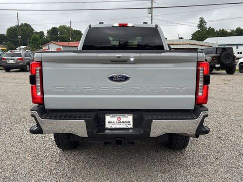 Used 2026 Ford F250 Lariat AWD/4WD image 6