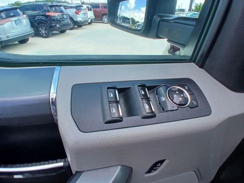 Used 2016 Ford F150 XLT w/ Equipment Group 302A Luxury AWD/4WD image 11