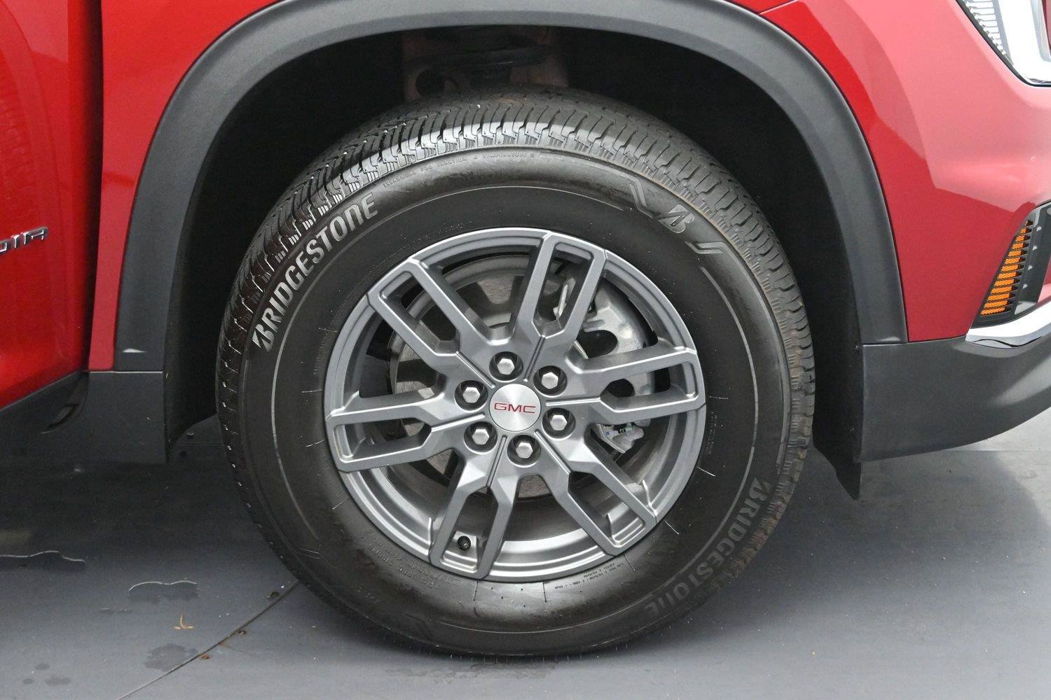 Used 2025 GMC Acadia Elevation FWD image 35