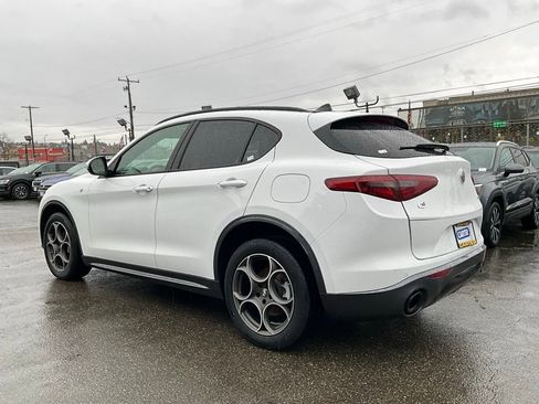 Used 2022 Alfa Romeo Stelvio Ti w/ Active Assist Plus Package image 5