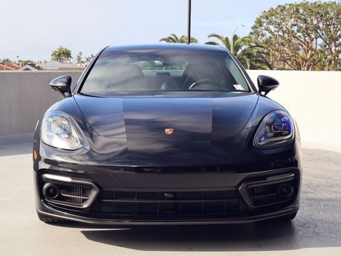 Certified 2023 Porsche Panamera 4 Platinum Edition image 6