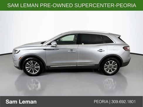 Used 2021 Lincoln Nautilus FWD w/ Equipment Group 101A image 4